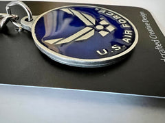Llavero de peltre con el logotipo esmaltado de la Fuerza Aérea de EE. UU. (USAF)