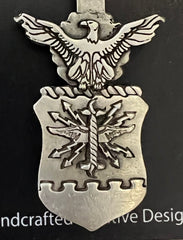 Llavero de peltre con el logotipo del escudo del Departamento de la Fuerza Aérea de los Estados Unidos (USAF)