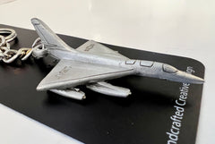Llavero de peltre con forma de avión Convair B-58 Hustler